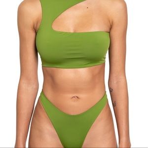 NWT never been worn, Riot Swim bikini set in Matcha, size small